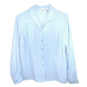 CLOSING- SEND OFFERS Covington light blue shirt